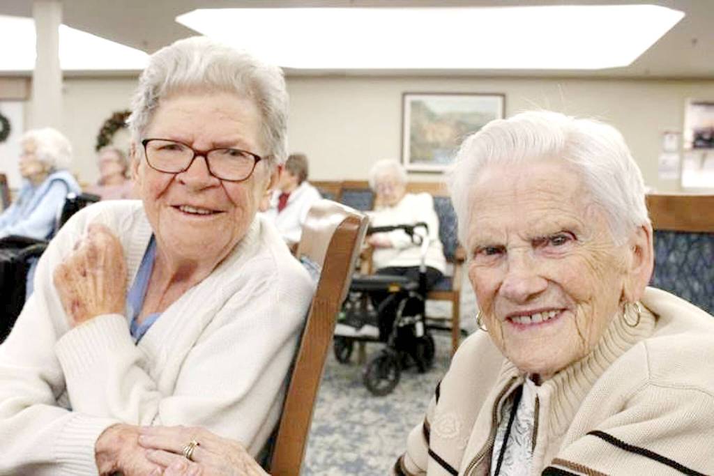 Seasons Ponoka residents Violet and Georgia. (Photo submitted)